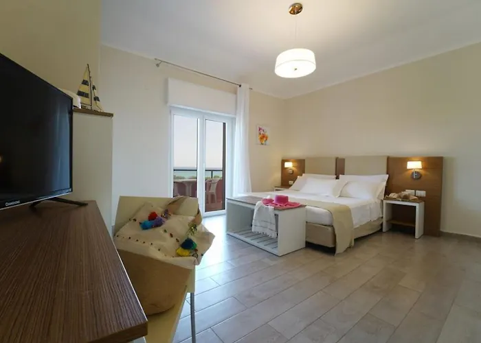 Fruit Village Crotone Casarossa Hotel *