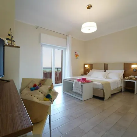 Fruit Village Crotone Casarossa Hotel *